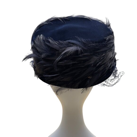 Vintage 50s 60s Navy Velvet Feather Pillbox Hat w/ Veil 22.5" Circ Retro Formal - Picture 3 of 8